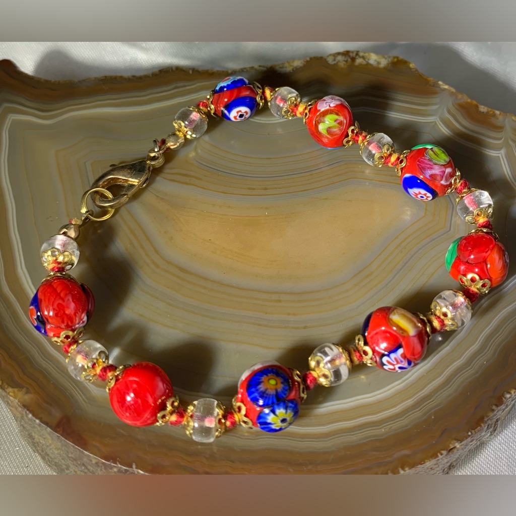 Millifiori Glass Beaded Crystal Handknotted Bracelet 14$